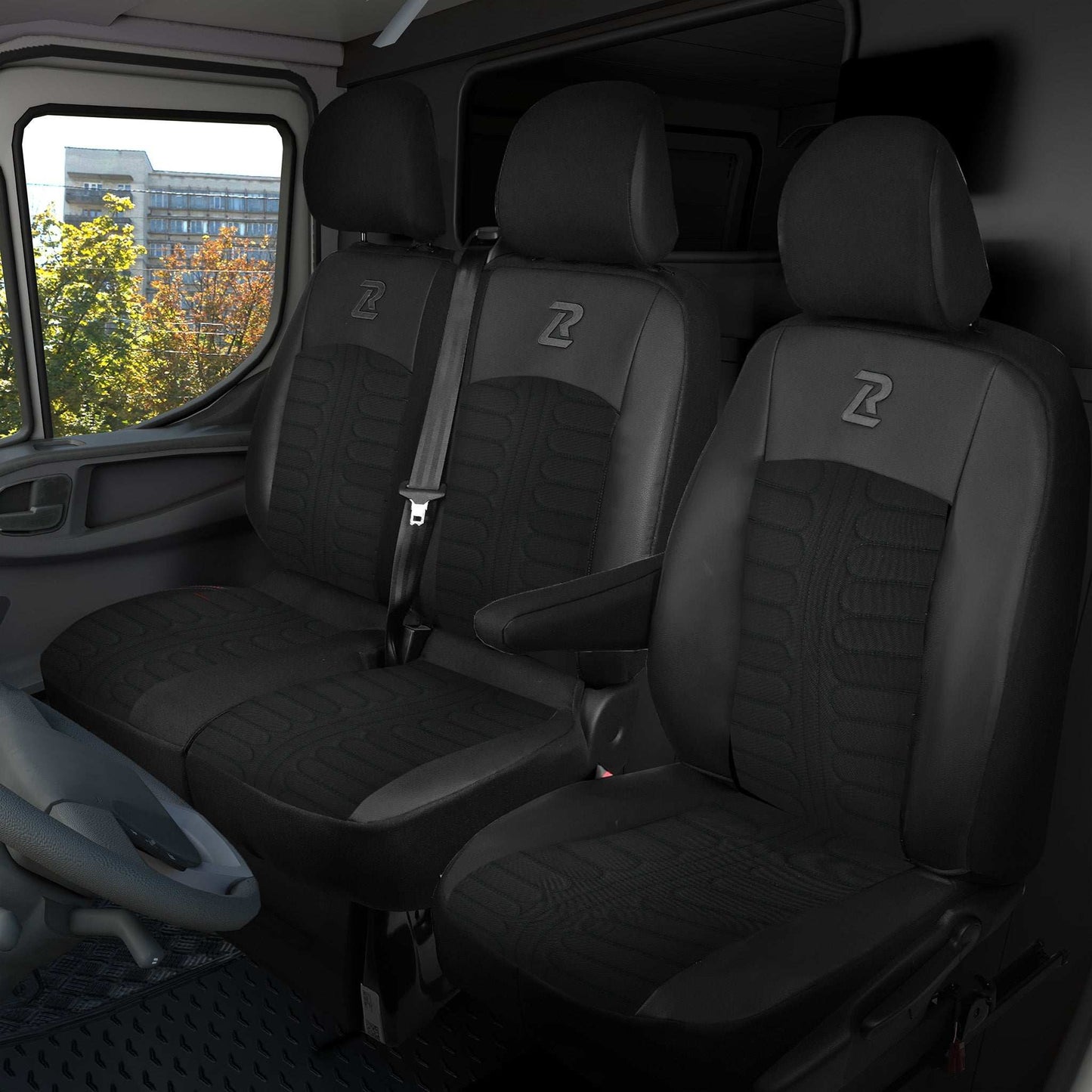 Pokrowce na fotele TORNADO Renault Trafic 3, Opel Vivaro B, Fiat Talento, Nissan NV300 1+2 (Kanapa z 2 zagłówkami siedzisko dzielone) - Czarno - Czarne