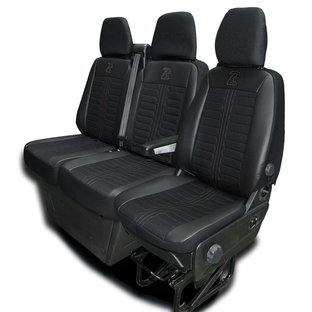 Pokrowce na fotele TORNADO Iveco Daily od 2014 1+2 - Czarny