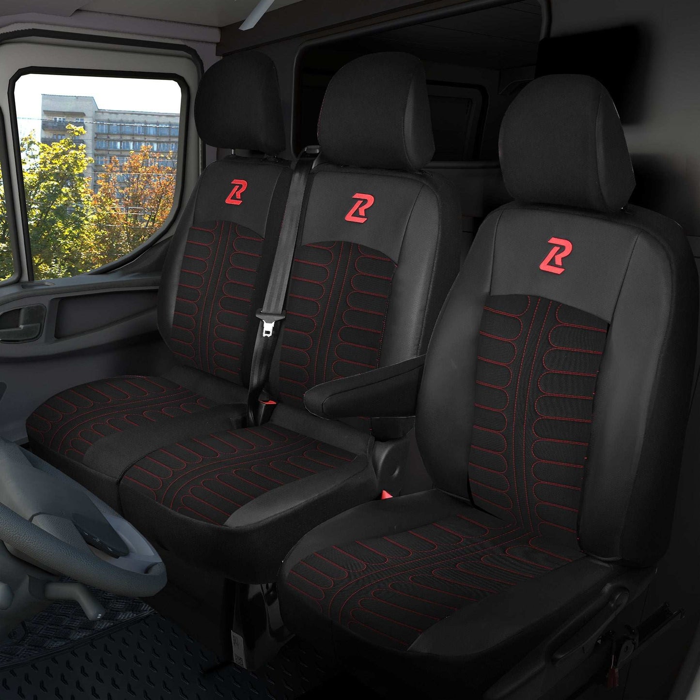 Pokrowce na fotele TORNADO Renault Trafic 3, Opel Vivaro B, Fiat Talento, Nissan NV300 1+2 (Kanapa z 2 zagłówkami siedzisko dzielone) - Czarno czerwone 